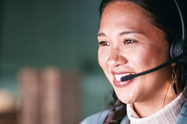 Employee-agent-headset-13